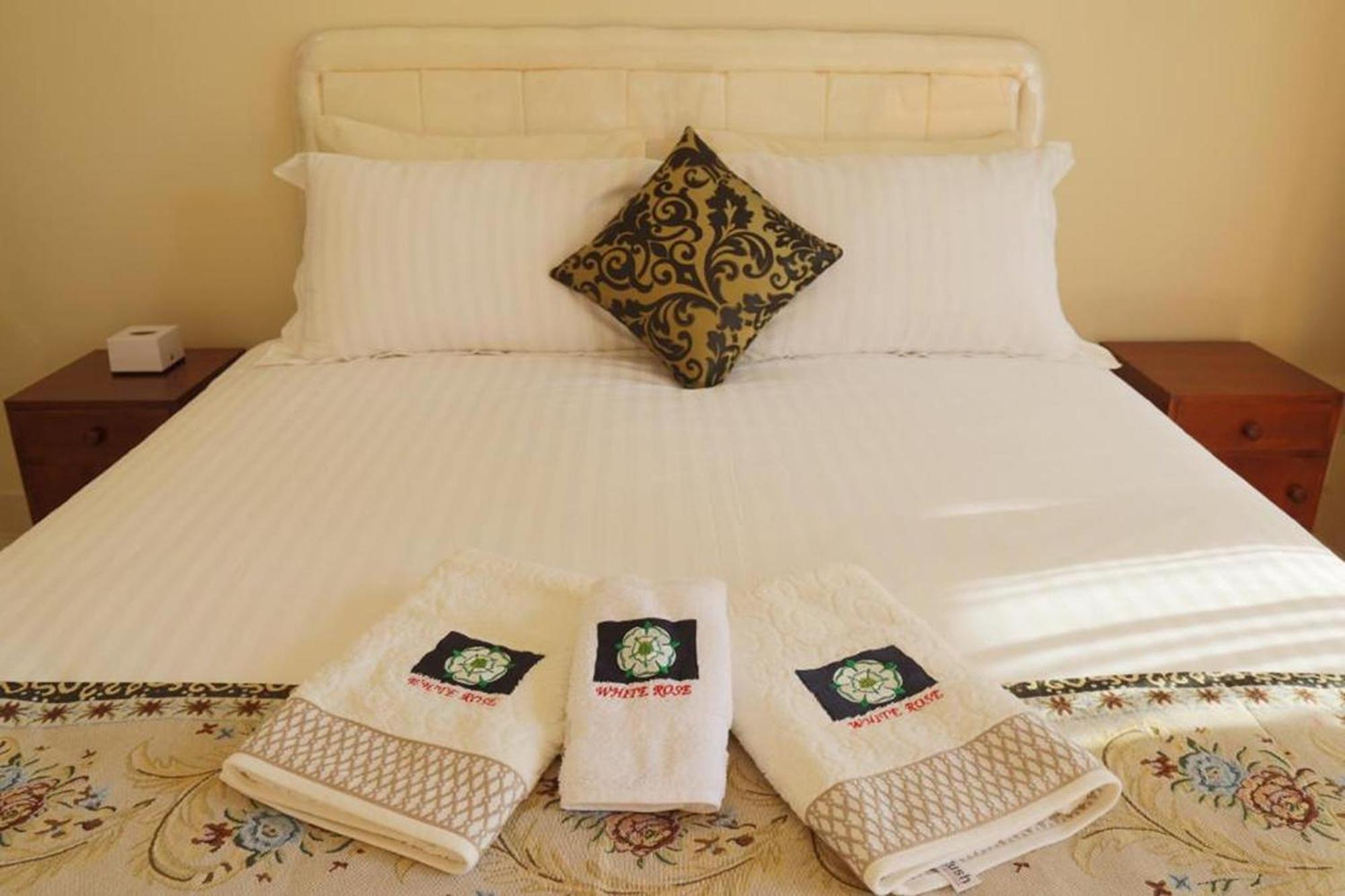Whiterose Guesthouse Сенггігі Екстер'єр фото